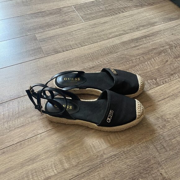 GUESS Espadrilles, Women's size 7, worn 1x, black upper with gold Guess logo - Picture 2 of 2